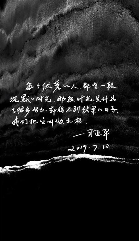 我滑雪后、膝盖有点酸痛感、上下楼费劲、咋回事？